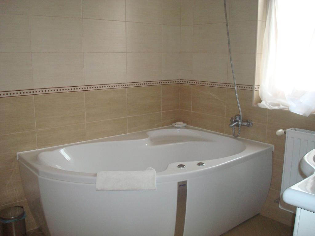 Guesthouse Kohári Egerszalók Quarto foto